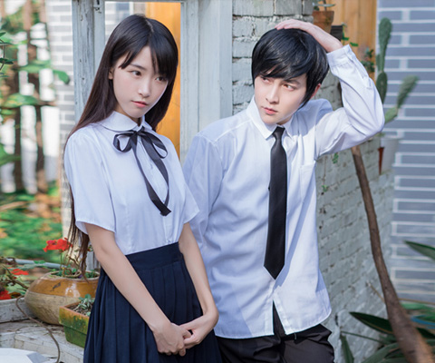 中學生校服
